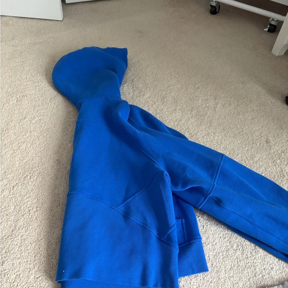BLUE LULULEMON Scuba Half zip hoodie. Size medium/large, good as new! - Picture 3 of 4